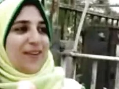 Kız arkadaşı, amatör anal seks erkek kardeşi