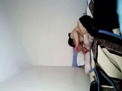 İpeksi cilt ve mükemmel bir amatör anal vücut ile sarışın, twinks